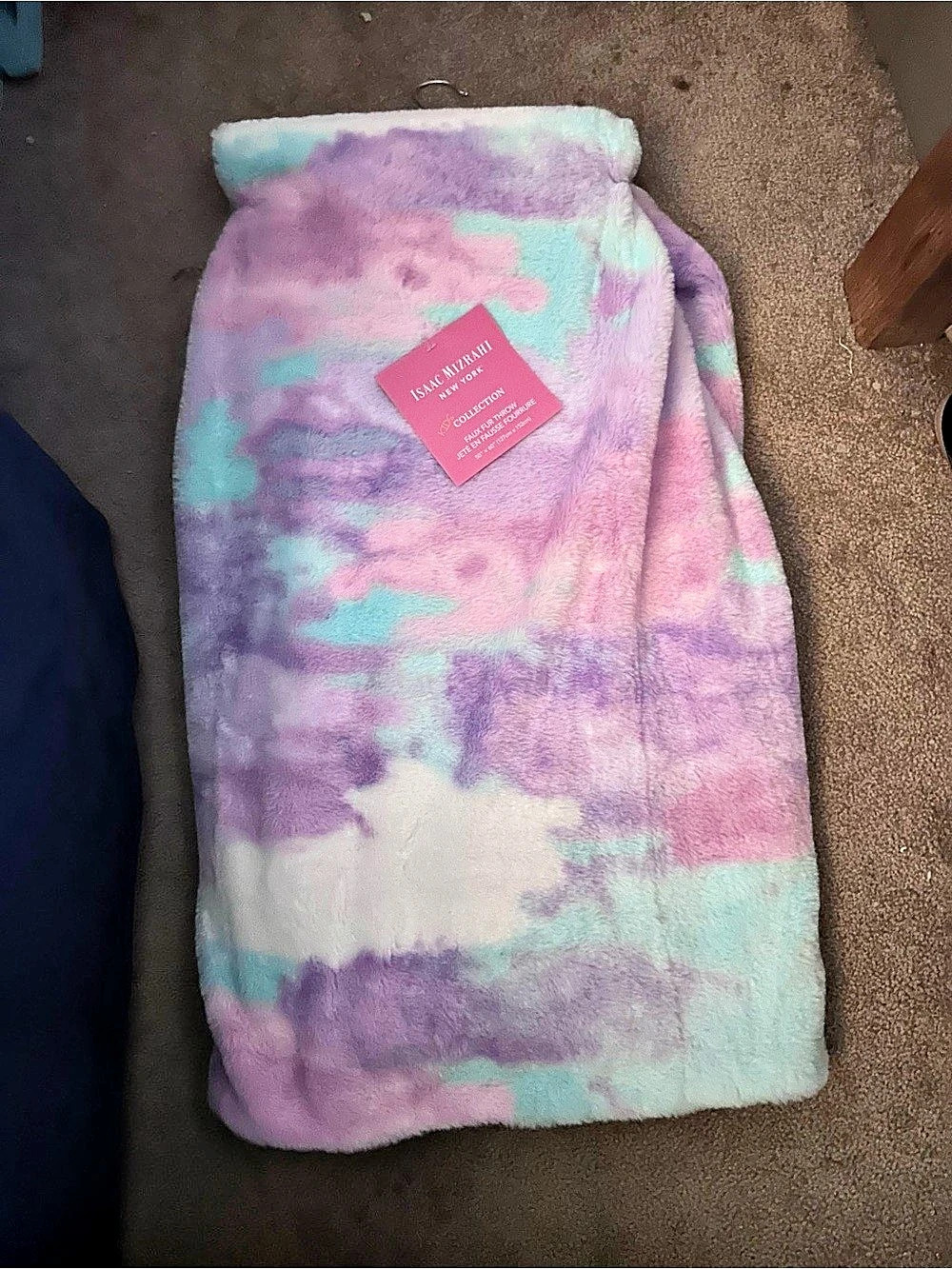 Isaac Mizrahi New York Faux Fur Throw Blanket Purple & Blue NWT
